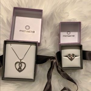 Beautiful boxed necklace & ring set